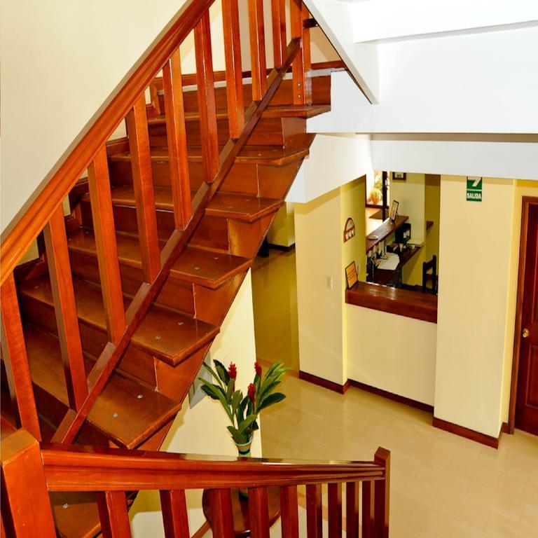 Hotel Presidente Selva La Merced  Ngoại thất bức ảnh
